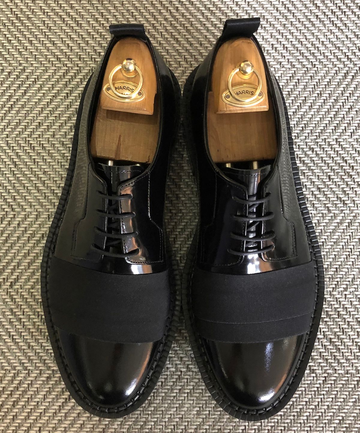 조앤슈(JOENSHOE) 카덴차 밴딩 워커 옥스퍼드 블랙