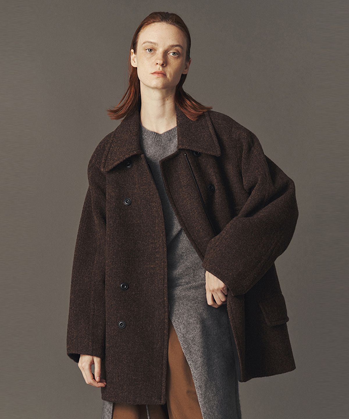 아위(AHWE) BOUCLE HALF COAT_D BROWN