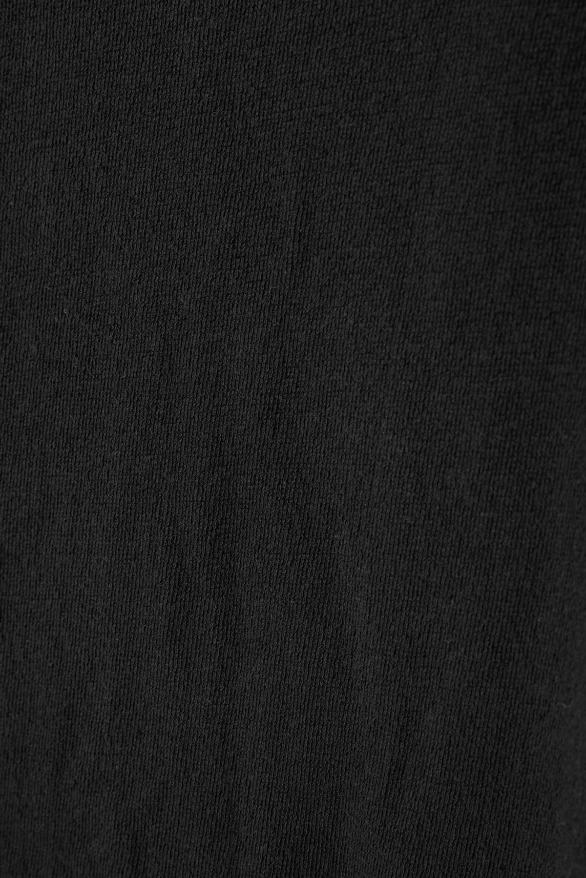 해칭룸(HATCHINGROOM) Incision Tee Black