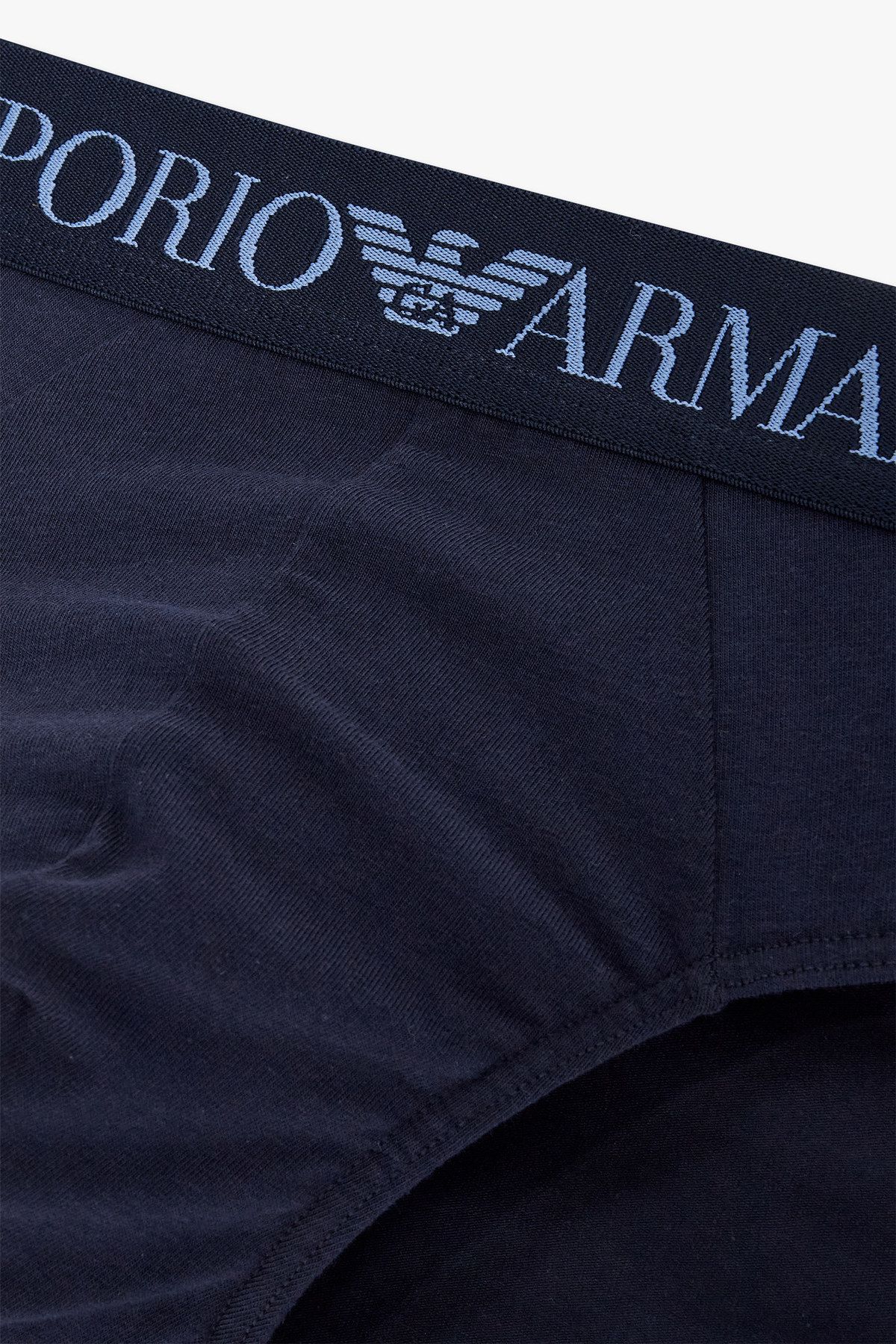 엠포리오 아르마니 언더웨어(EMPORIO ARMANI UNDERWEAR) 남성 로고 밴딩 솔리드 코튼 브리프_마린 0814311008