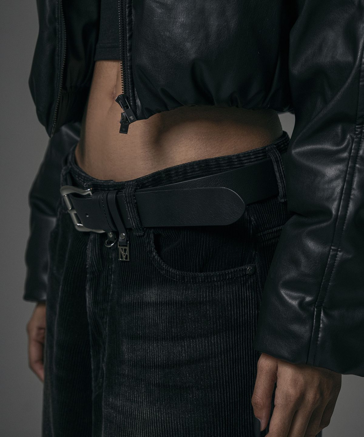 트리밍버드(TREEMINGBIRD) Wide buckle cowhide leather belt [ Black ]