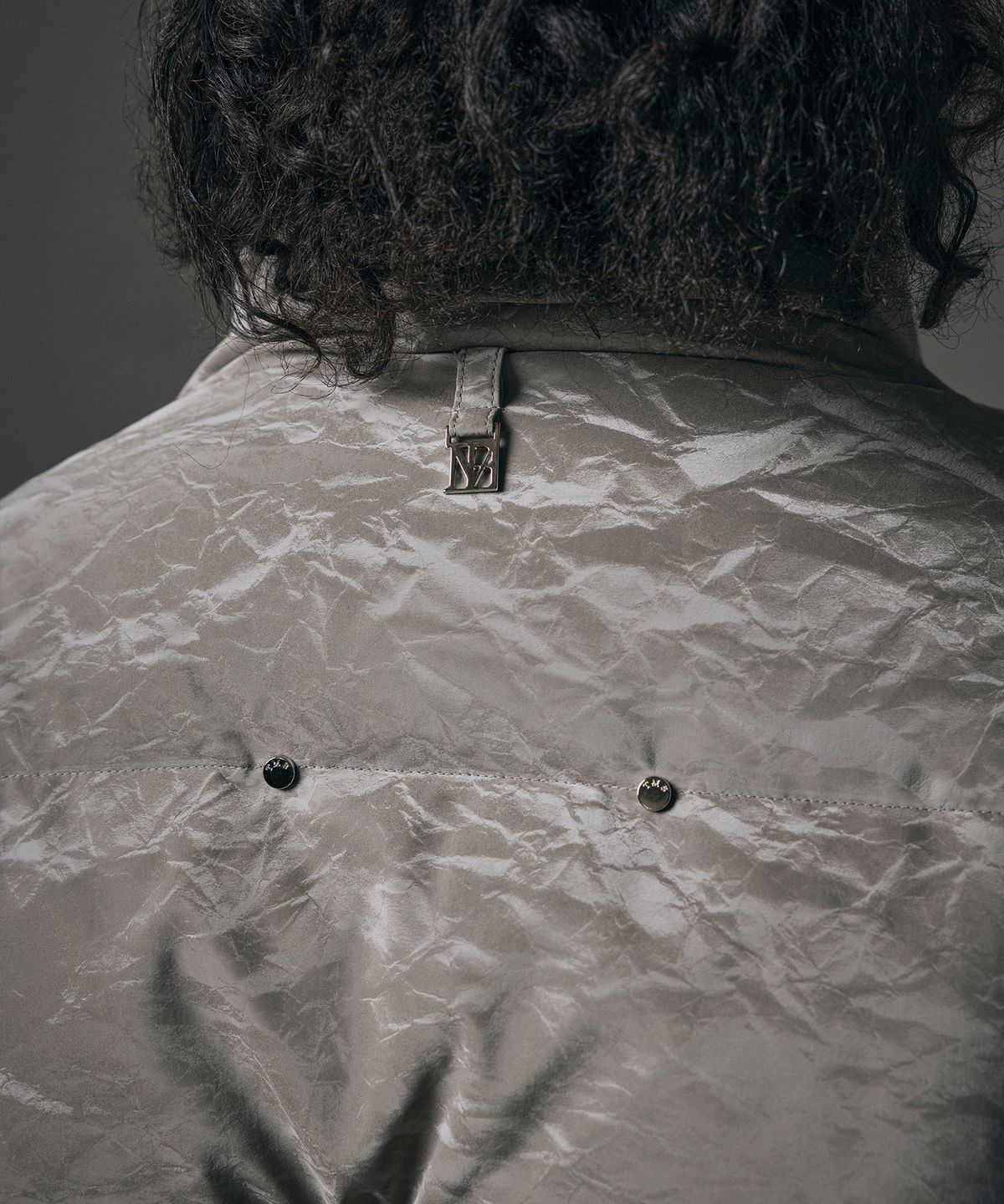 트리밍버드(TREEMINGBIRD) Rivet Point Crack Wrinkle Padding Jumper [ Gray ]
