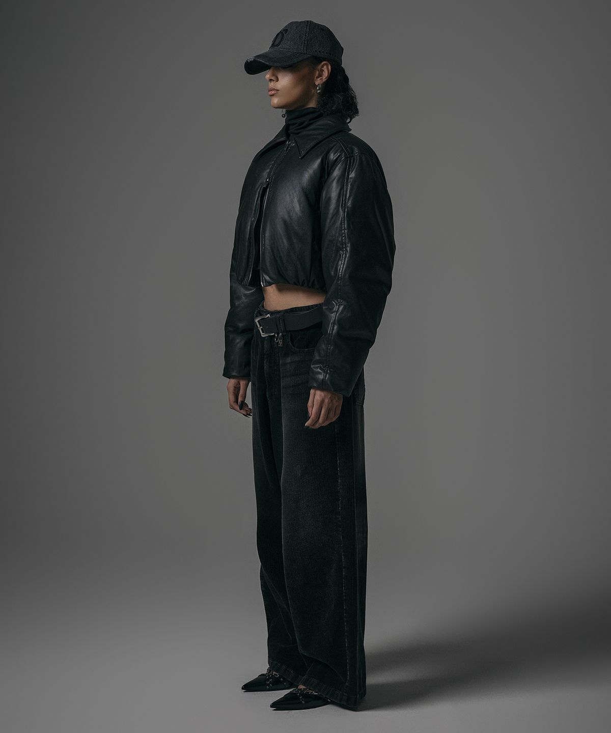 트리밍버드(TREEMINGBIRD) Matt Leather Short Padding Jumper [ Black ]