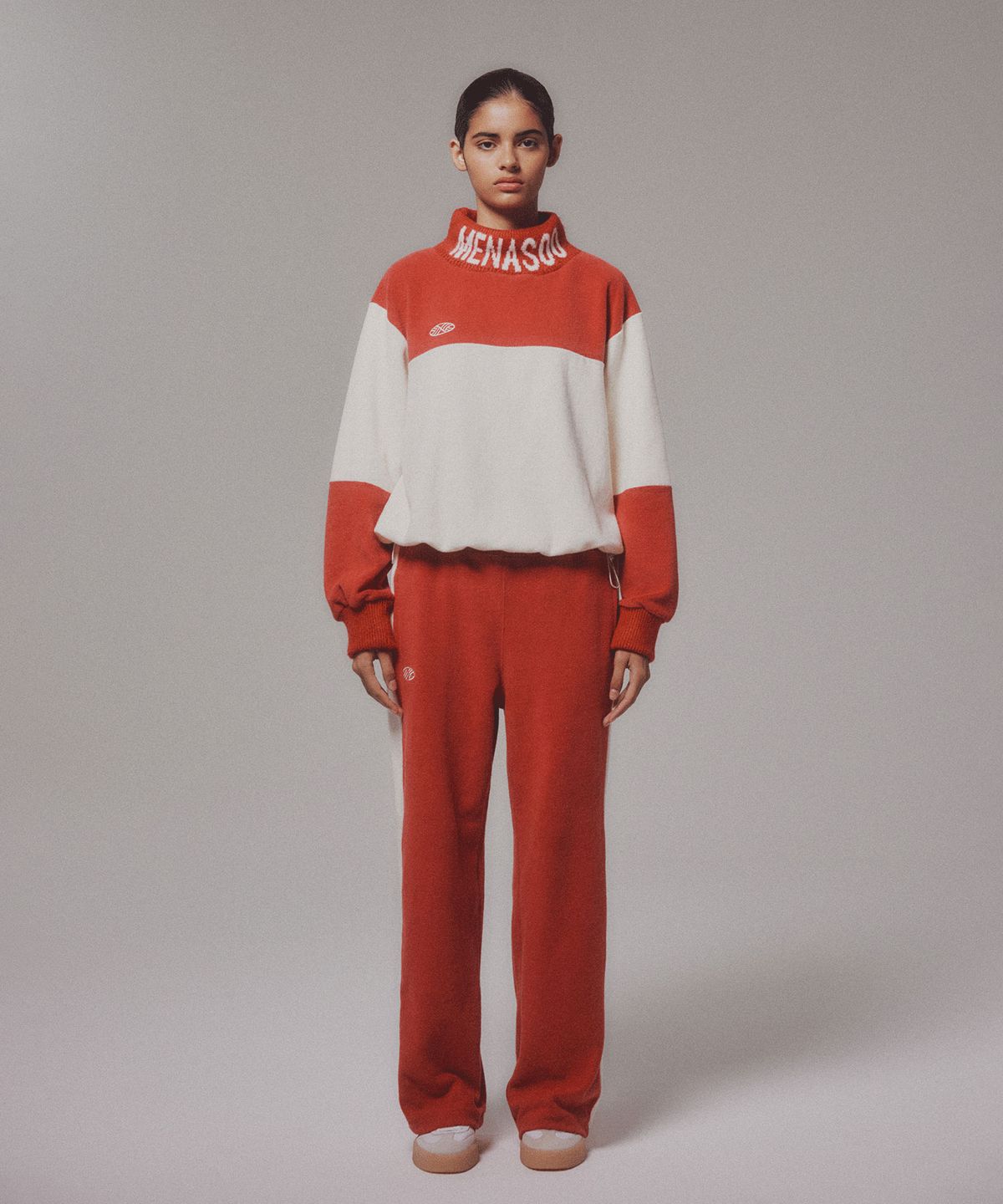 미나수(MENASOO) Knit High Neck_Red