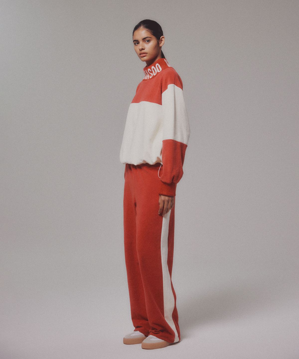 미나수(MENASOO) Knit High Neck_Red