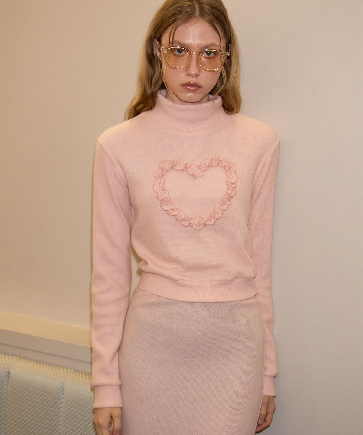 살롱 드 욘(SALON DE YOHN) Heart Point Knit Top_ Pink