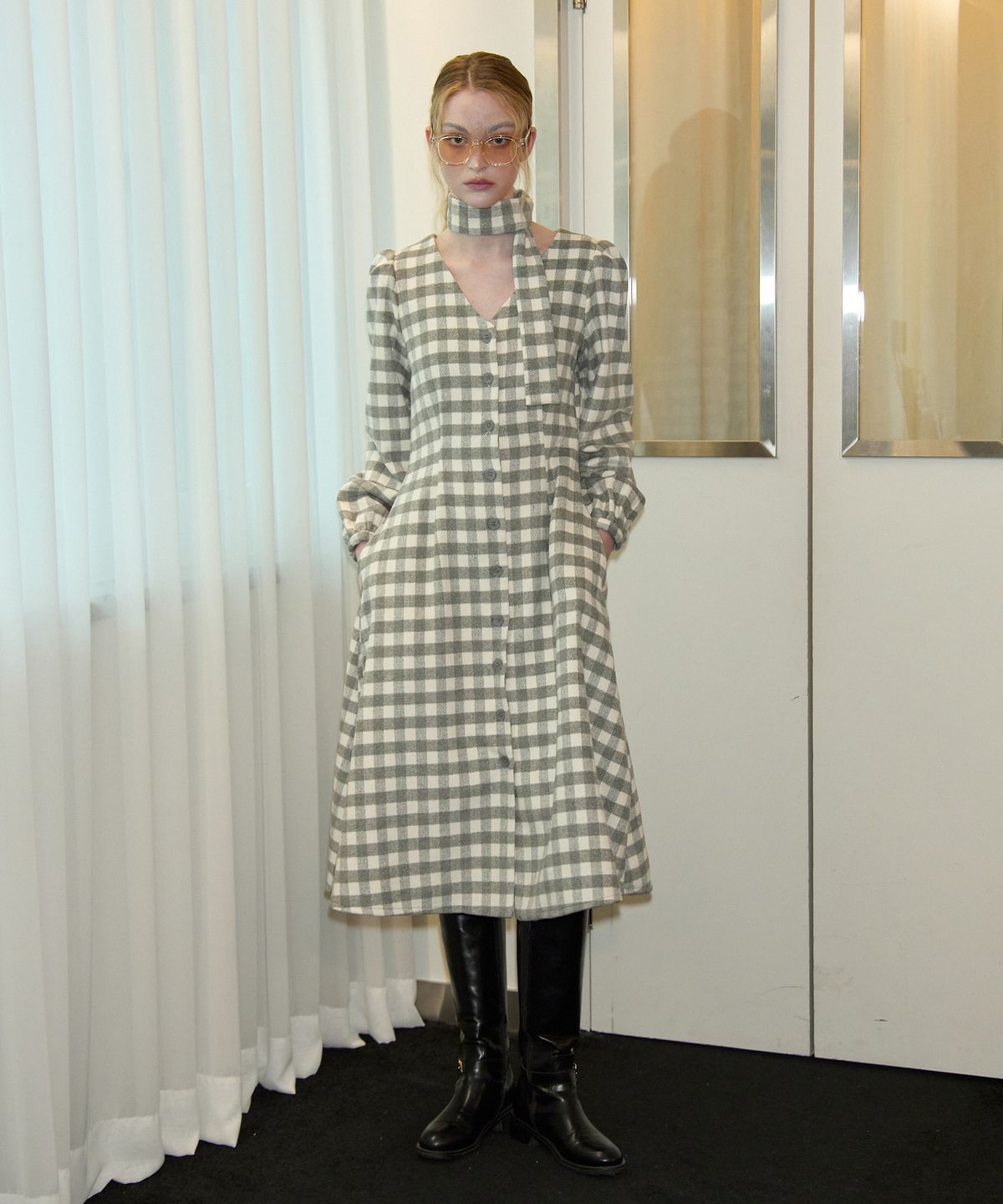살롱 드 욘(SALON DE YOHN) Gingham Check Shirt Dress_ Gray