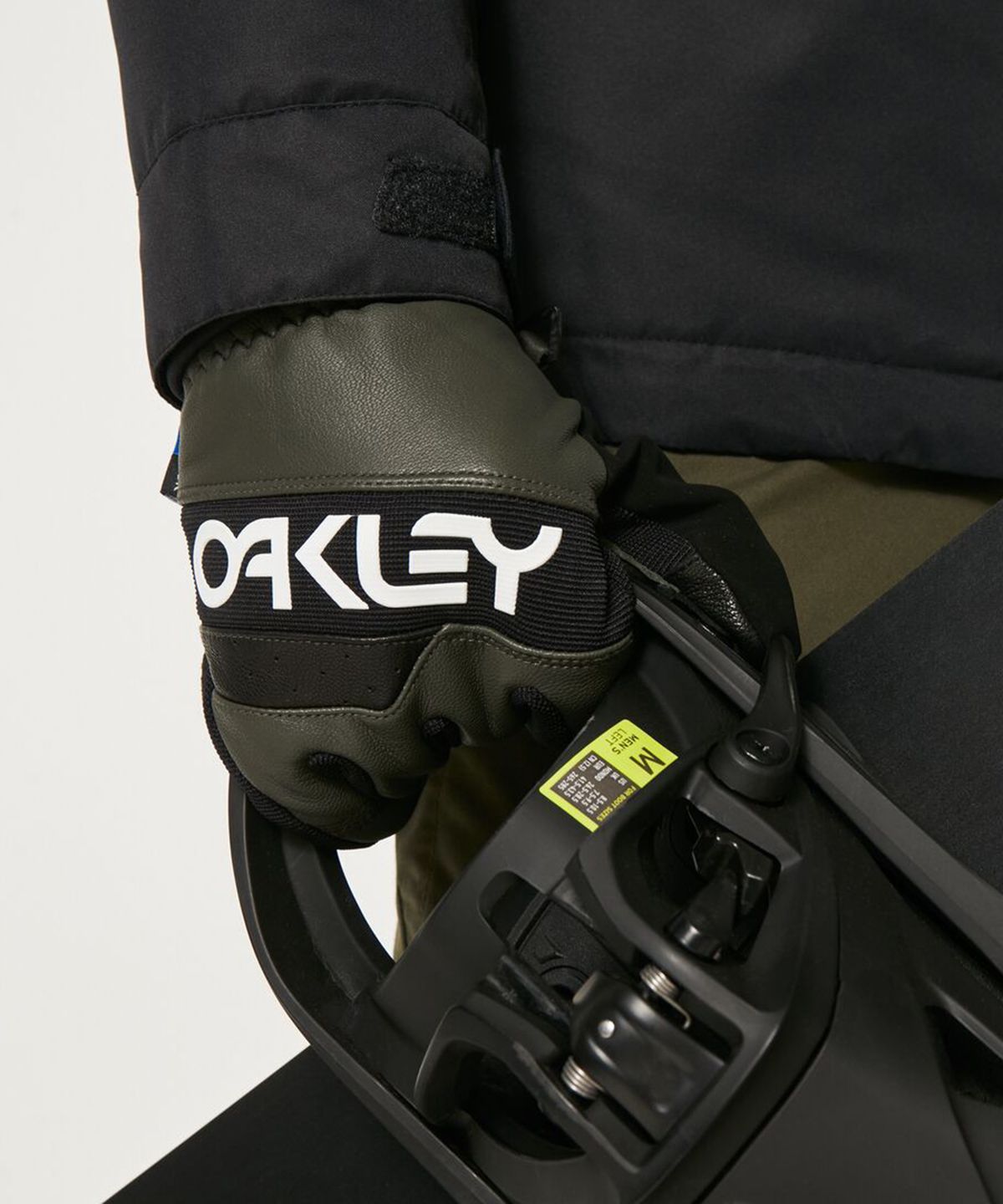 오클리(OAKLEY) (공용) 코어 디비저널 RC 인슐레이티드 재킷 - 블랙아웃 / FOA40365702E