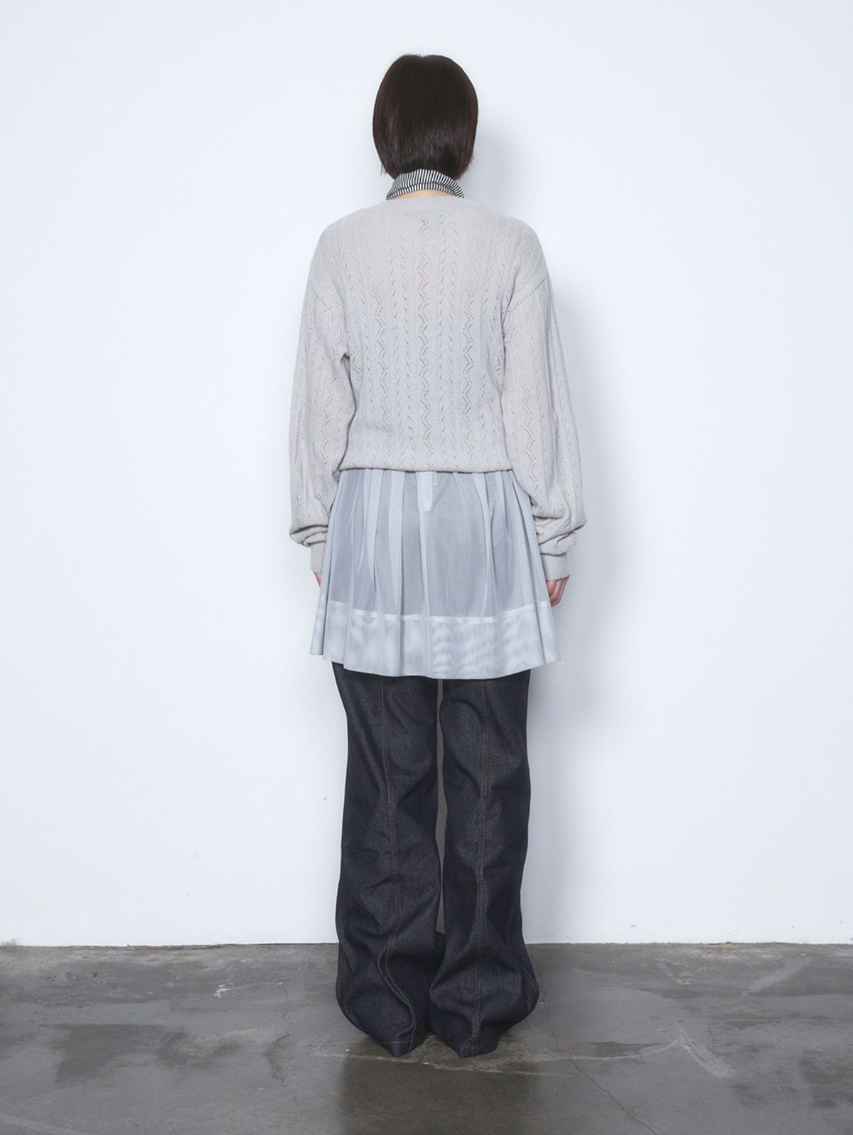 뚜오미오(TUOMIO) V-NECK SWEATER [GREY]