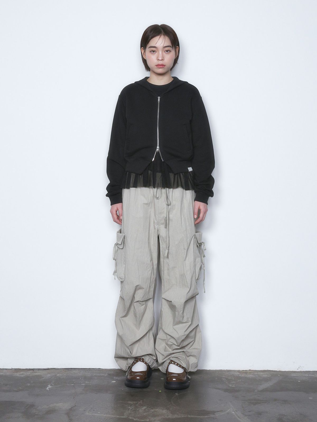 뚜오미오(TUOMIO) SAILOR COLLAR ZIP-UP [BLACK]