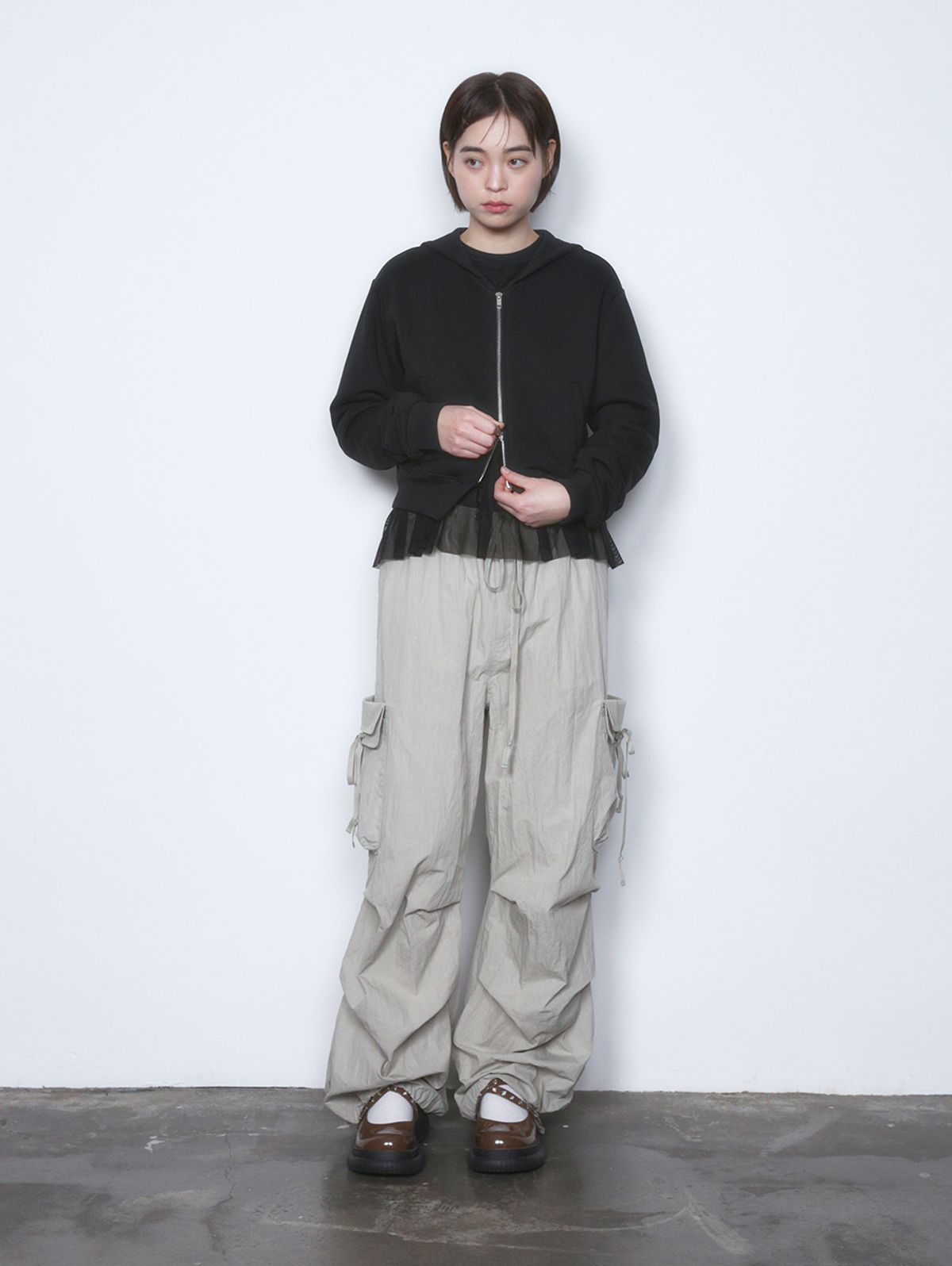 뚜오미오(TUOMIO) SAILOR COLLAR ZIP-UP [BLACK]