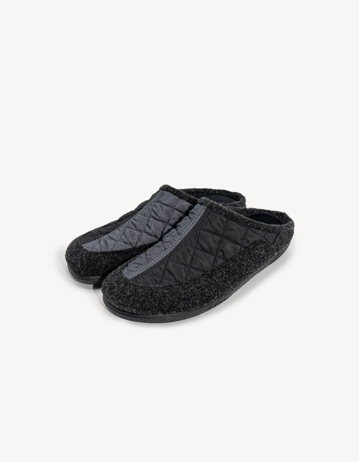 구루스 룸 슈즈(GURUS ROOME SHOES) Cadiz 50 슬리퍼 블랙그레이