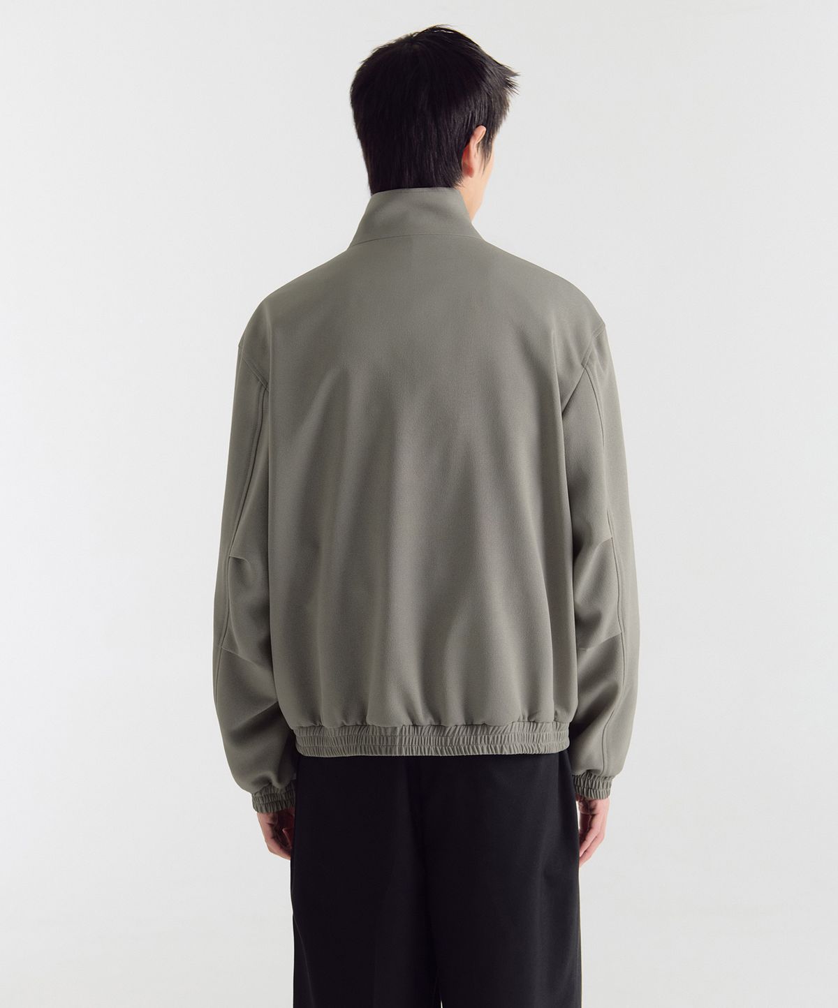 무신사 스탠다드(MUSINSA STANDARD) 크레이프 하이넥 블루종 재킷 [카키 그레이]