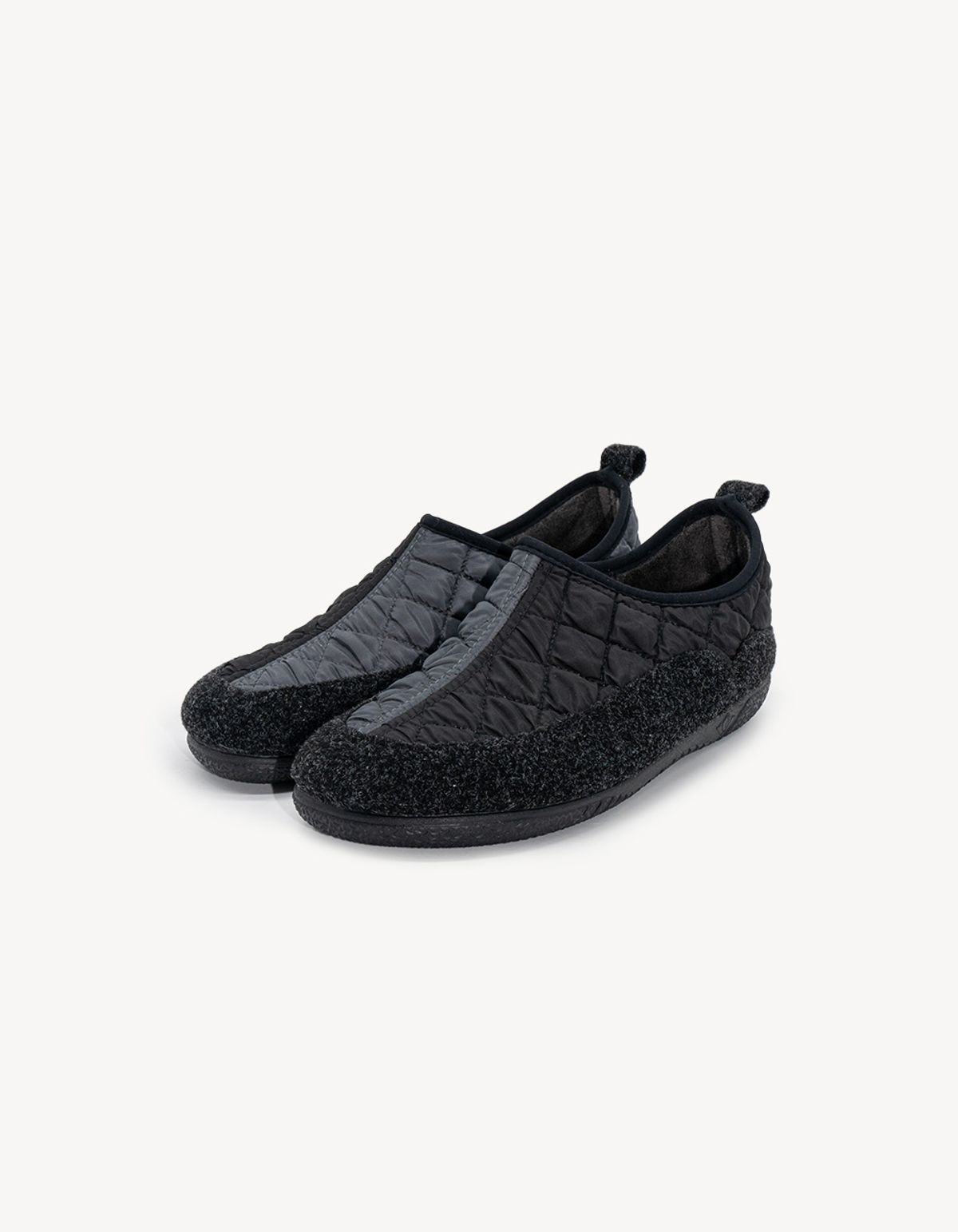 구루스 룸 슈즈(GURUS ROOME SHOES) Valencia 50 슬립온 블랙그레이