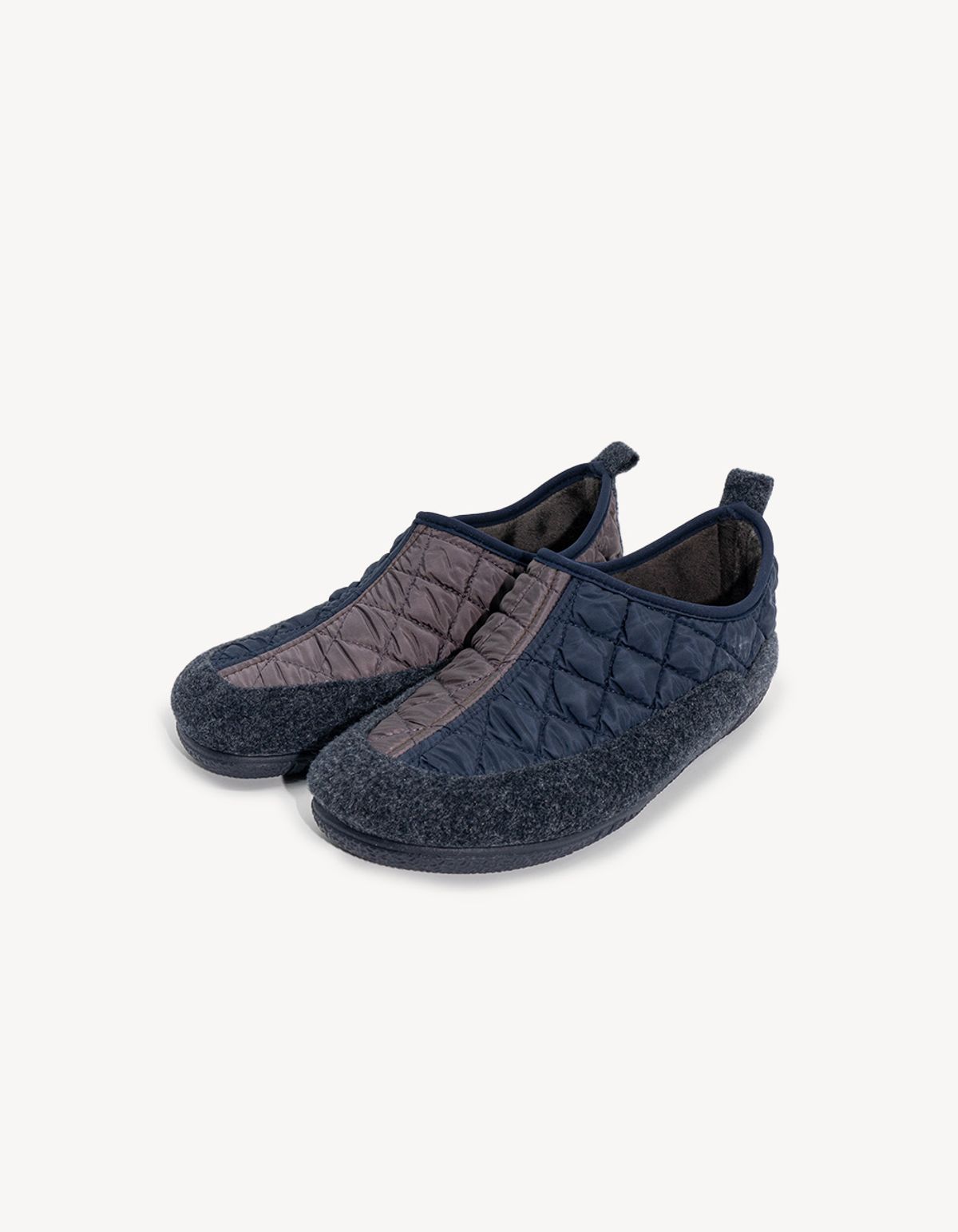 구루스 룸 슈즈(GURUS ROOME SHOES) Valencia 50 슬립온 네이비브라운