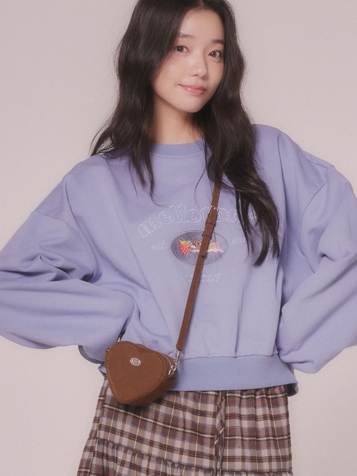 멜로토리(MELLOTORY) [체인포함/2way] 하트 스웨이드 미니백 (브라운)