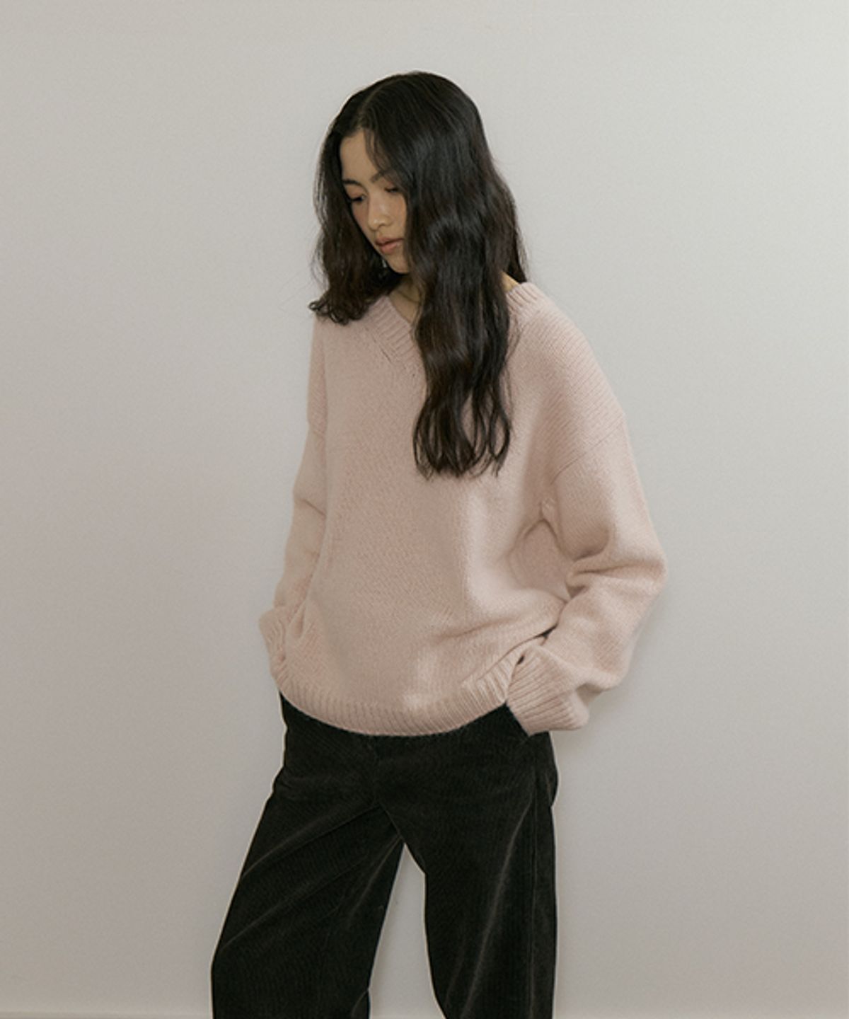링서울(LINGSEOUL) baby alpaca V-neck kint top-pink