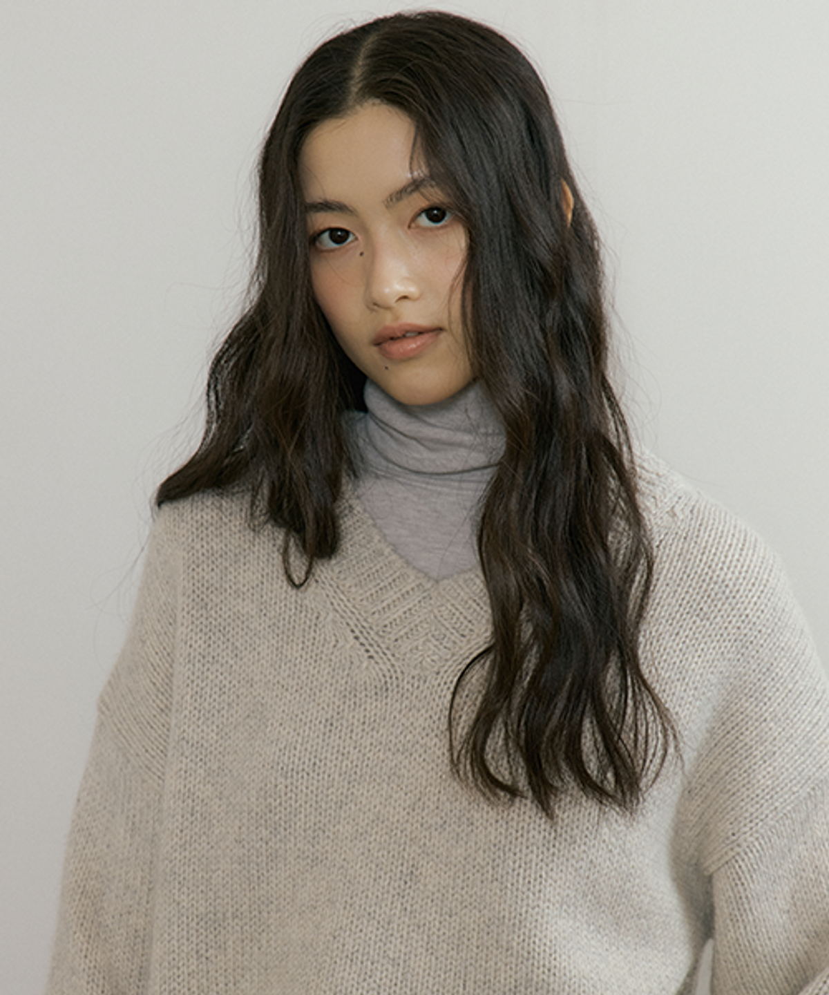 링서울(LINGSEOUL) baby alpaca V-neck kint top-melange