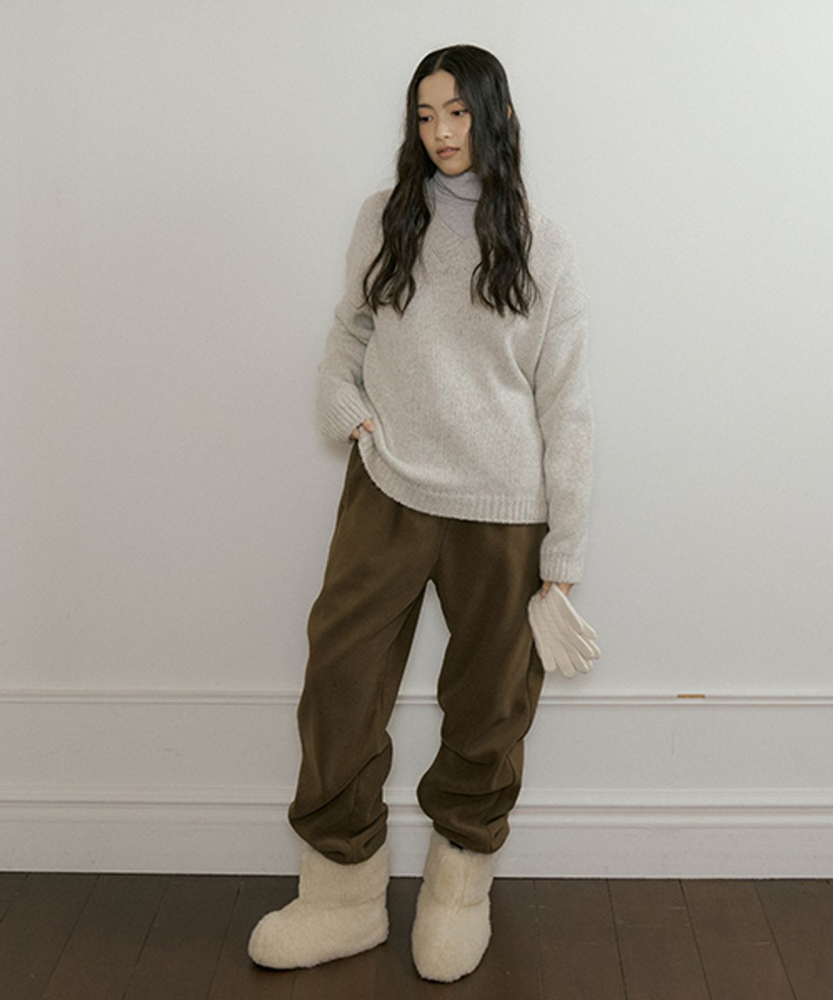 링서울(LINGSEOUL) baby alpaca V-neck kint top-melange