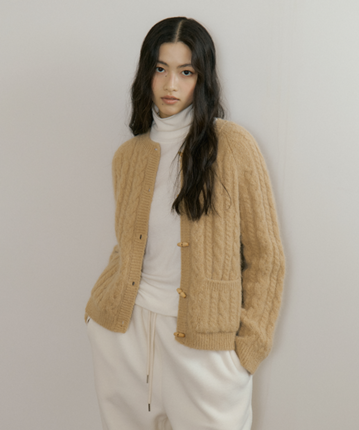 링서울(LINGSEOUL) alpaca kint toggle cardigan-beige