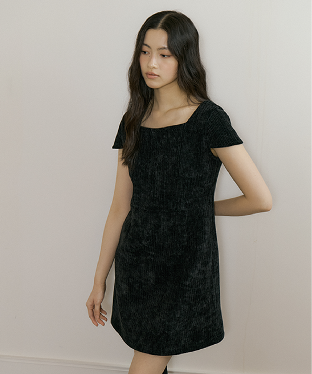 링서울(LINGSEOUL) [기장선택]corduroy dress-black (short)