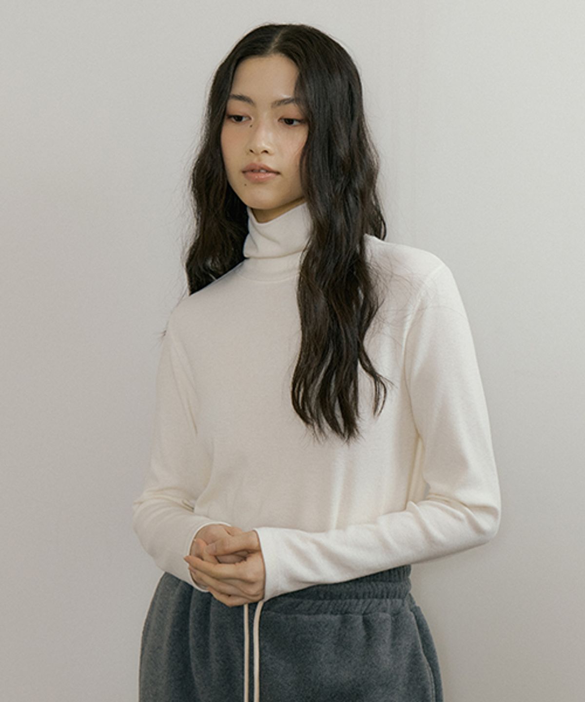 링서울(LINGSEOUL) angora turtleneck top-cream