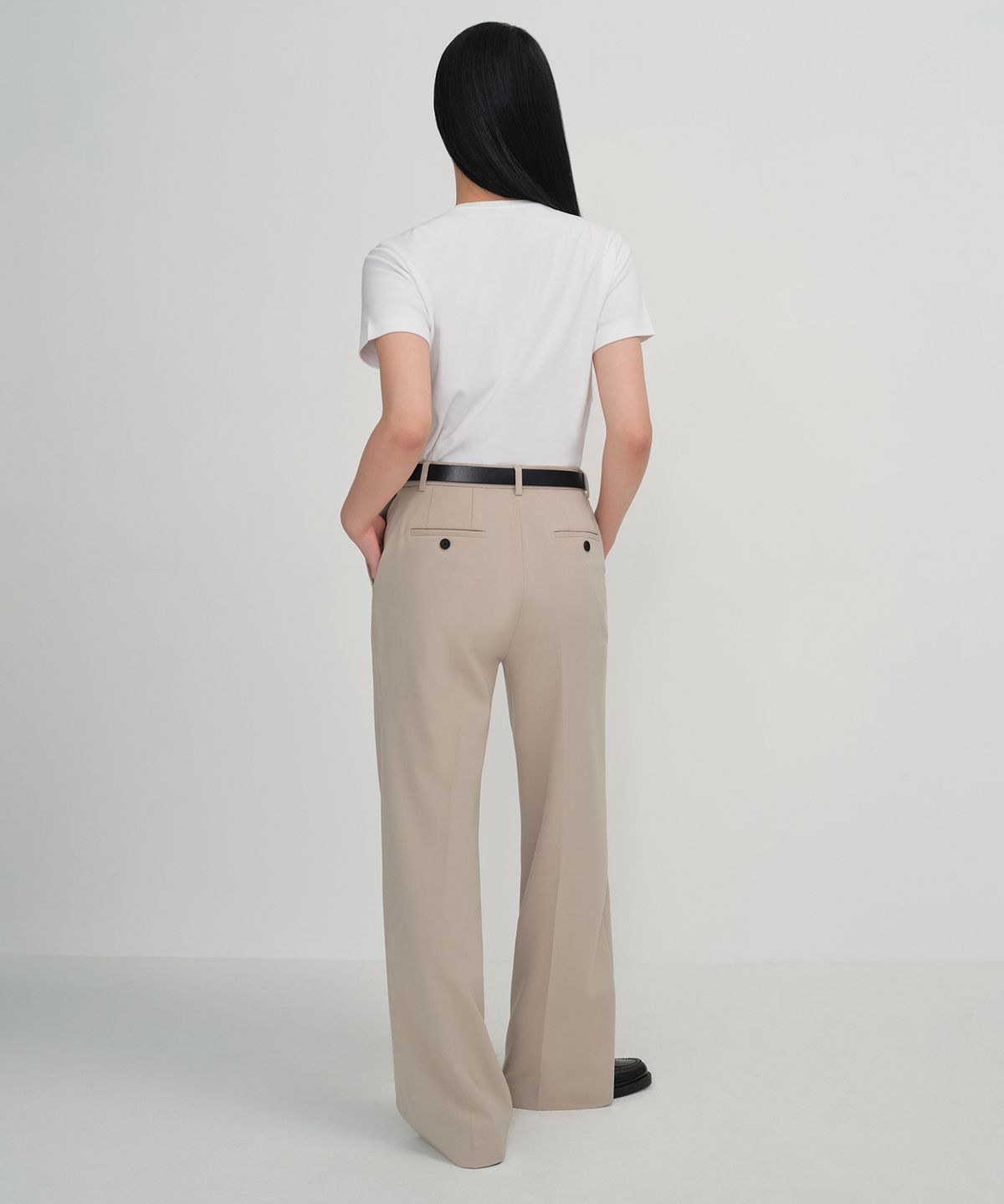 무신사 스탠다드 우먼(MUSINSA STANDARD WOMAN) 우먼즈 와이드 히든 밴딩 슬랙스 [웜 샌드]