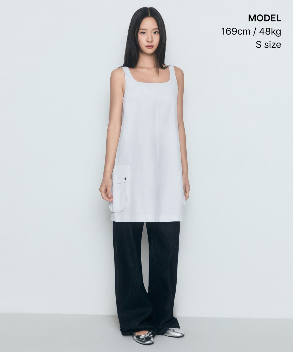 무신사 스탠다드 우먼(MUSINSA STANDARD WOMAN) 우먼즈 나일론 카고 미니 드레스 [화이트]