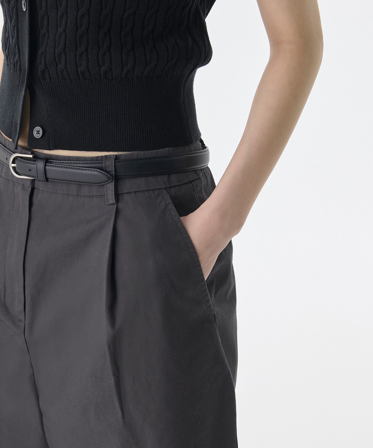 ★MUSINSA STANDARD★ White satin bermuda pants black MMEPH31 MUSINSA | MUSINSA STANDARD Cotton Easy Shorts [Black]