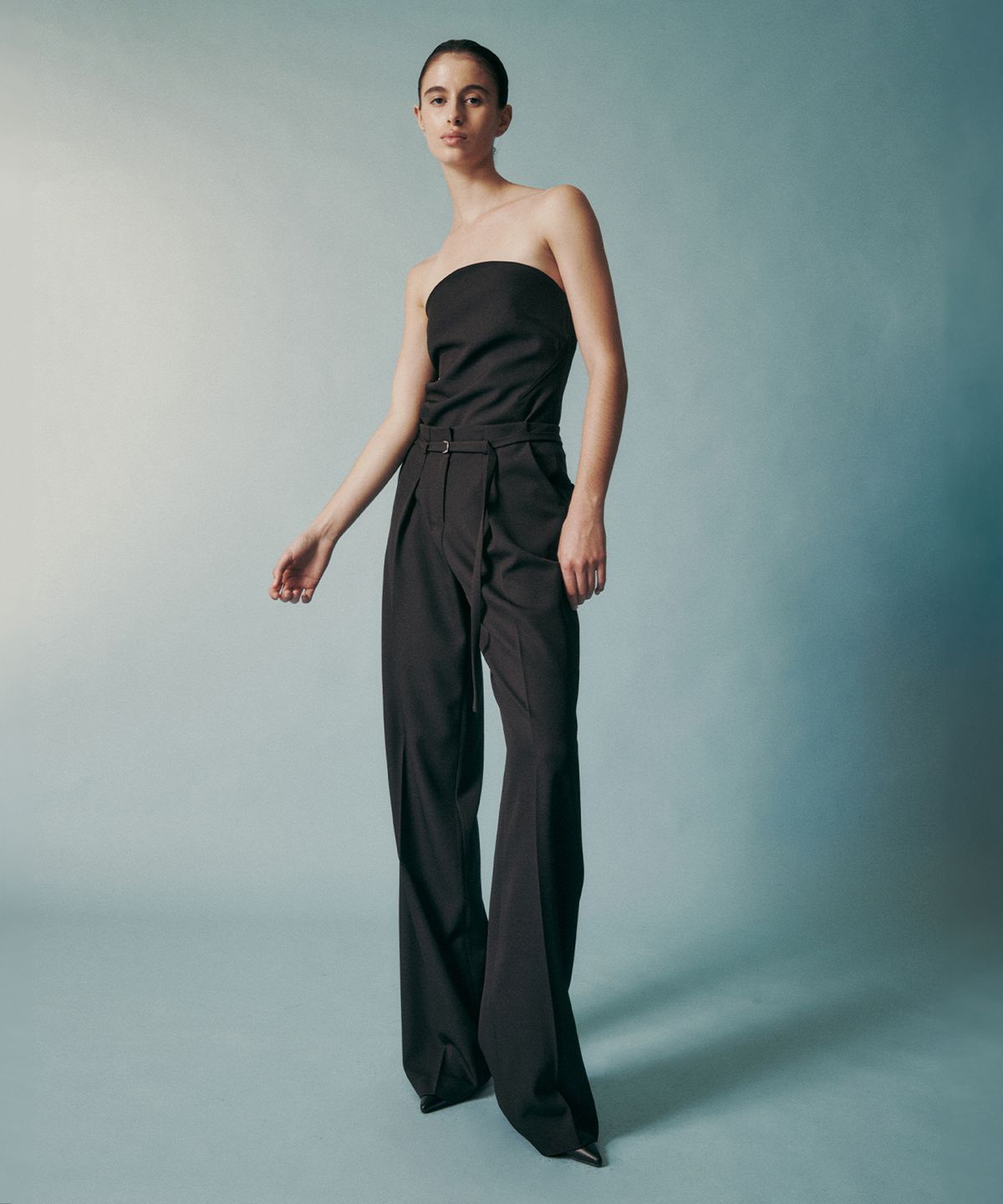 리이(RE RHEE) STRAPLESS TUBE TOP BLACK