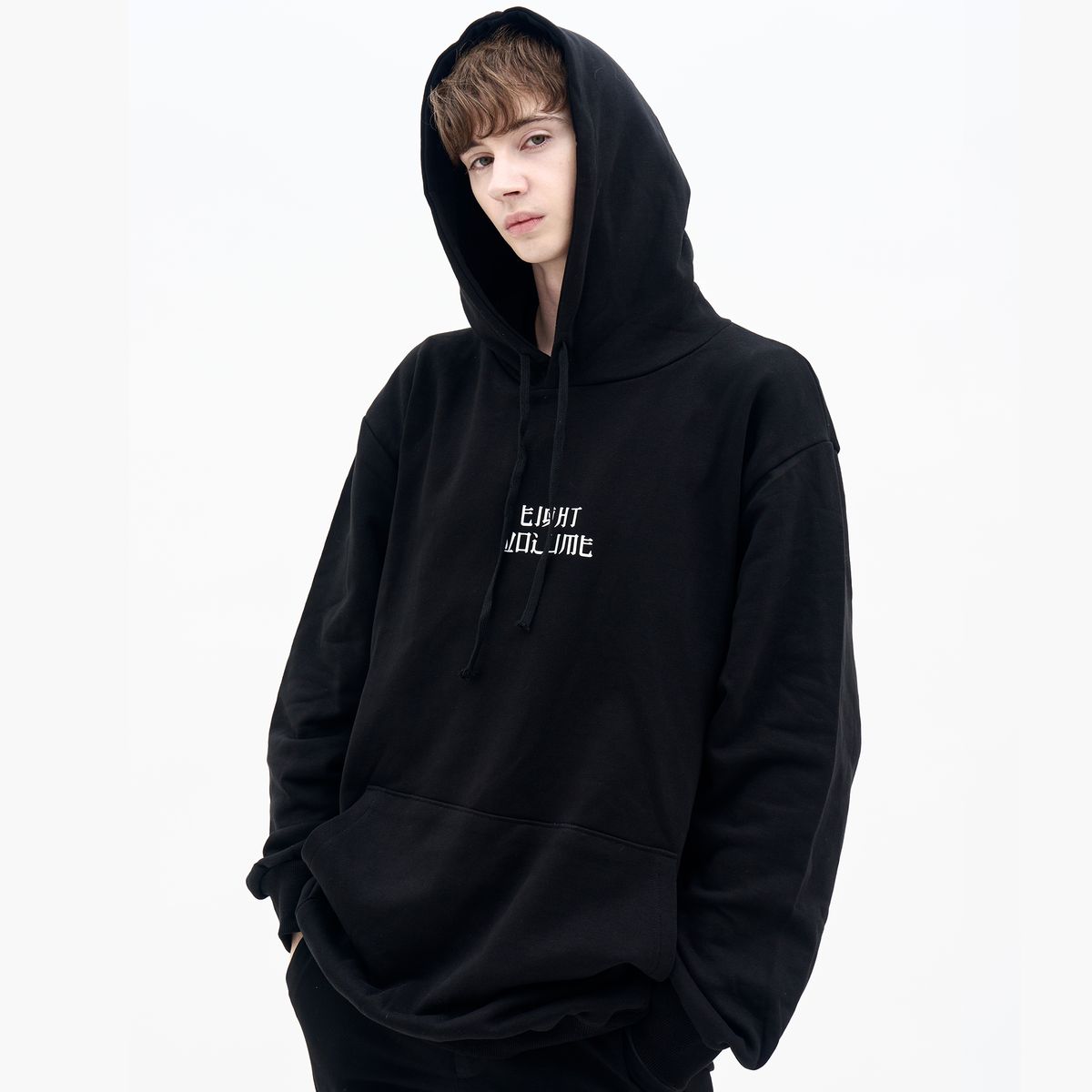 에잇볼륨(EIGHTVOLUME) EV 오리엔트 블레이더 오버핏 후드 (블랙)(기모)