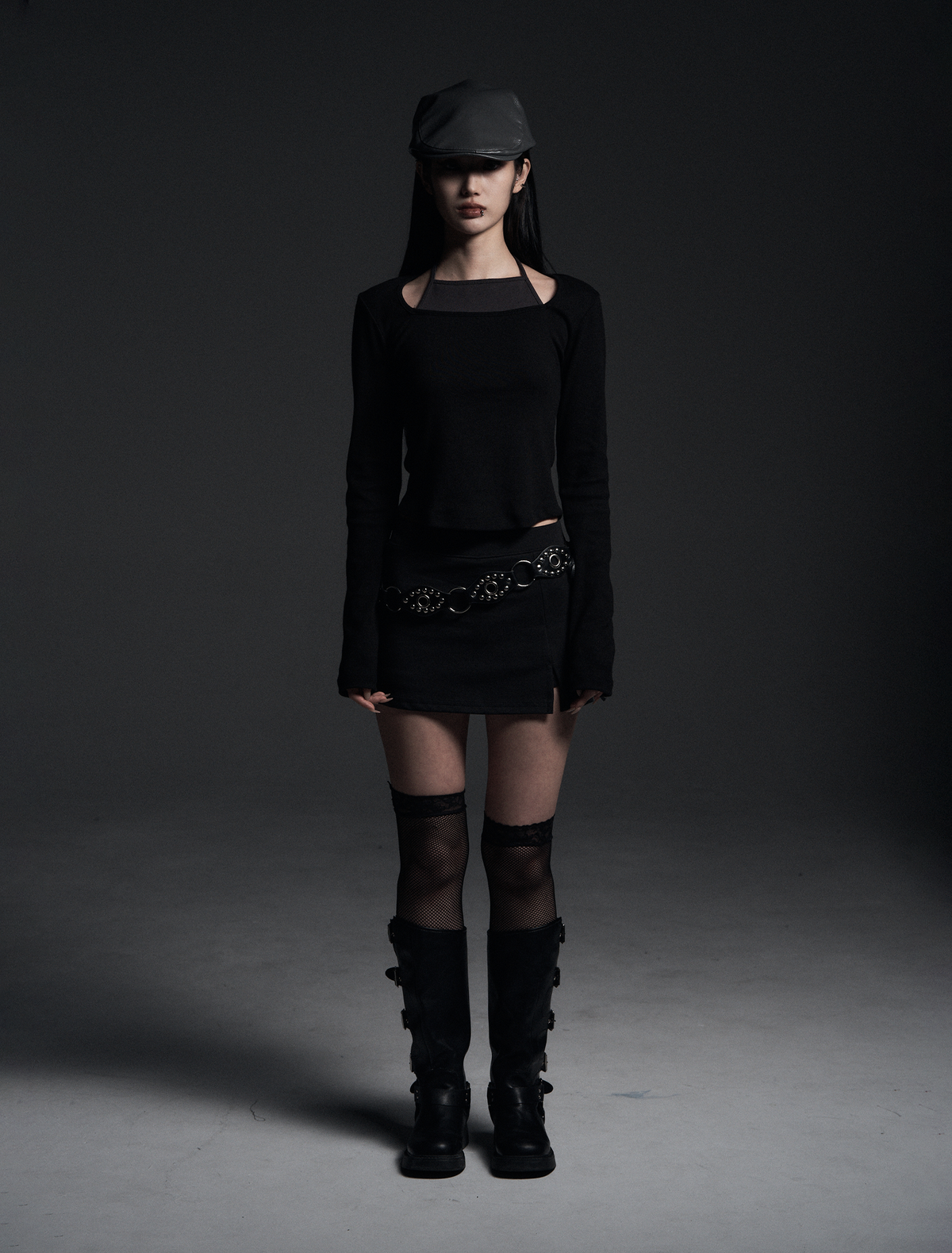 미트라(MITRA) 홀터넥 레이어드 롱 슬리브 탑 _ Black
