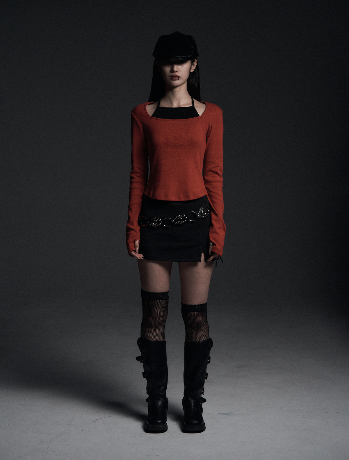 미트라(MITRA) 홀터넥 레이어드 롱 슬리브 탑 _ Red