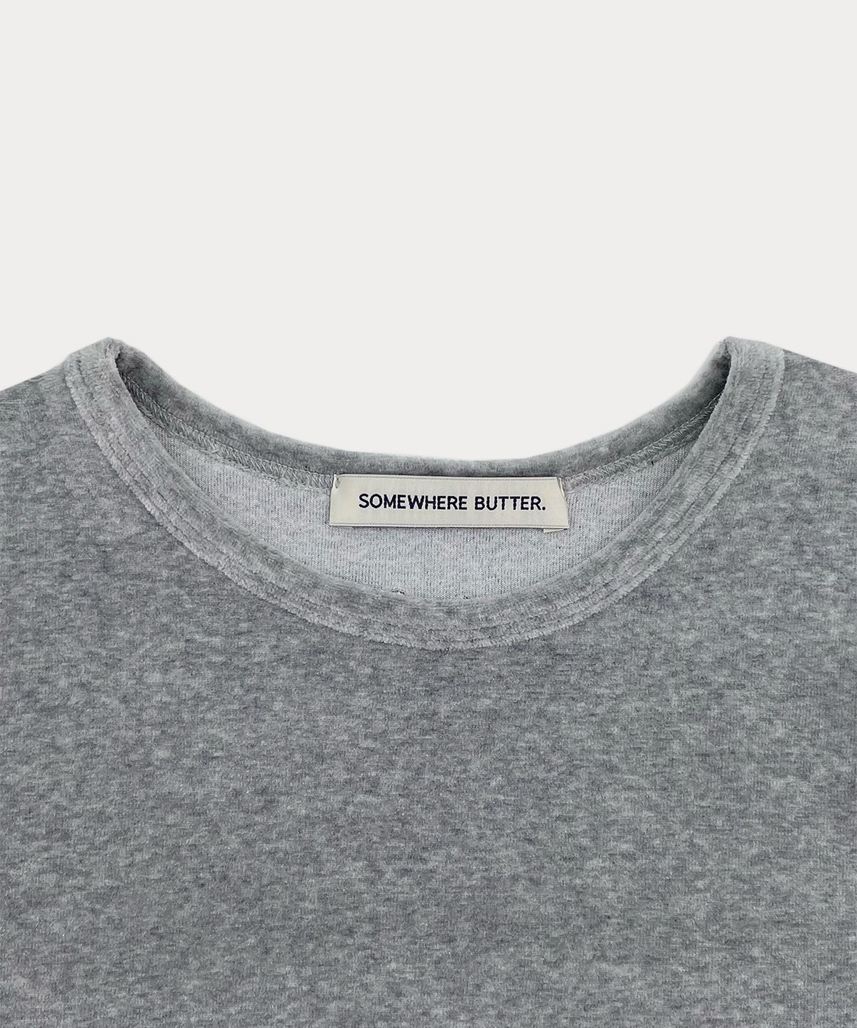 썸웨어버터(SOMEWHEREBUTTER) Velour Lettering Top - Grey