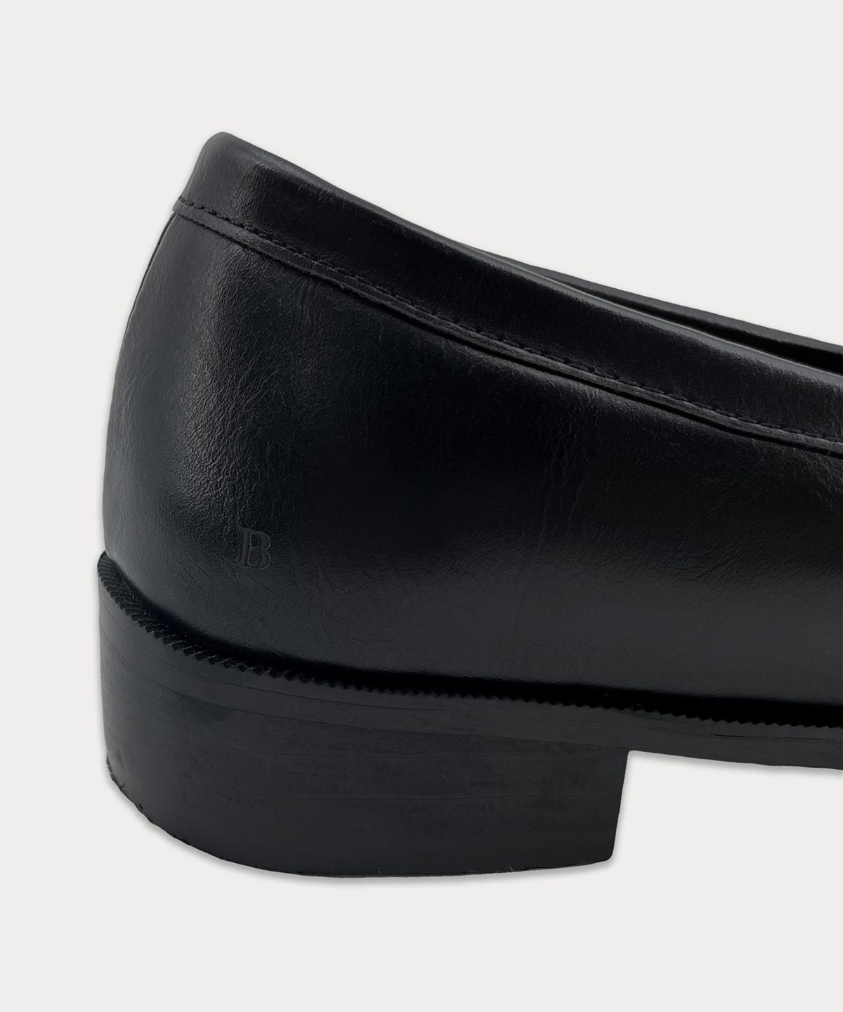 썸웨어버터(SOMEWHEREBUTTER) Classic Loafer - 2Color