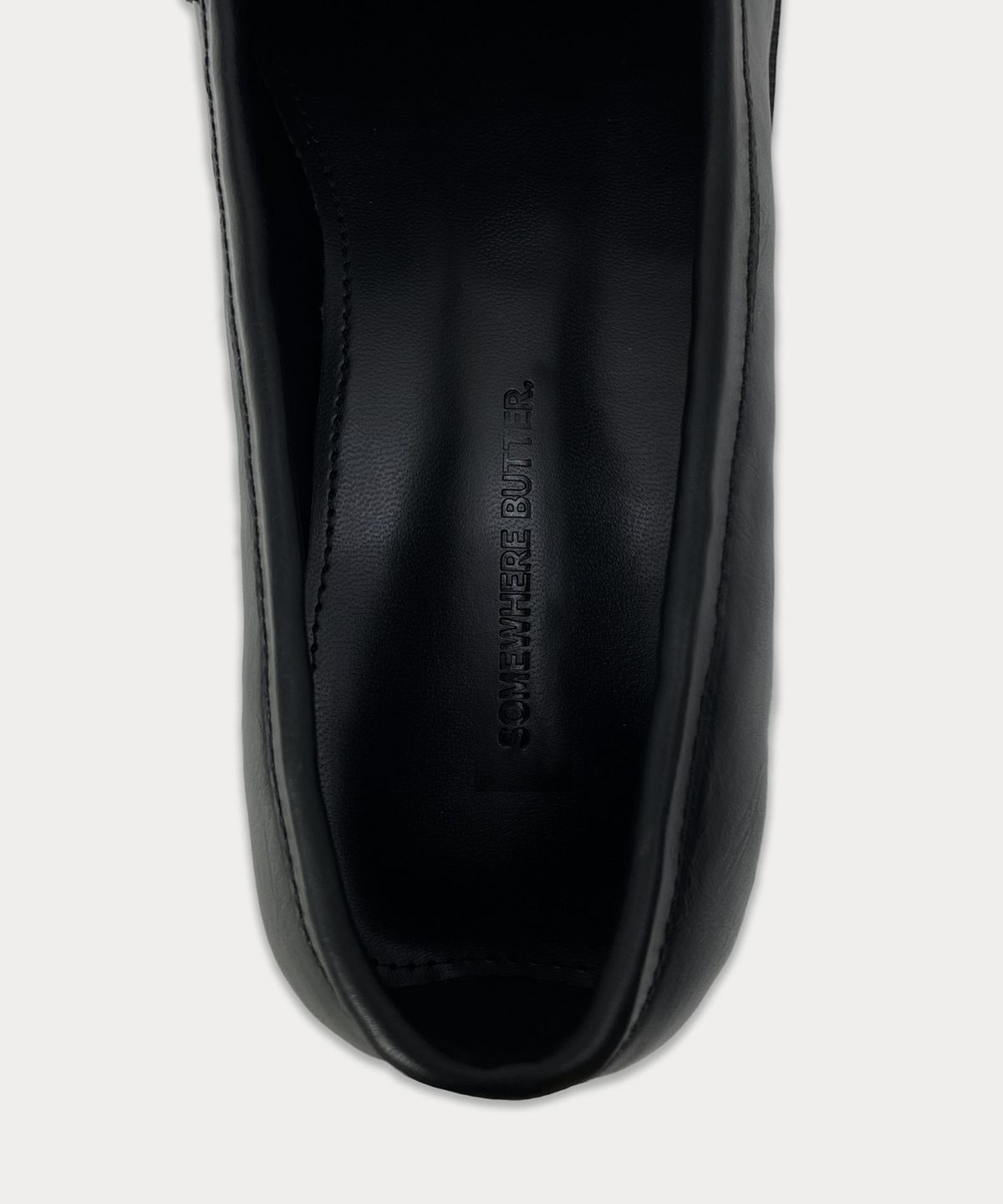 썸웨어버터(SOMEWHEREBUTTER) Classic Loafer - 2Color