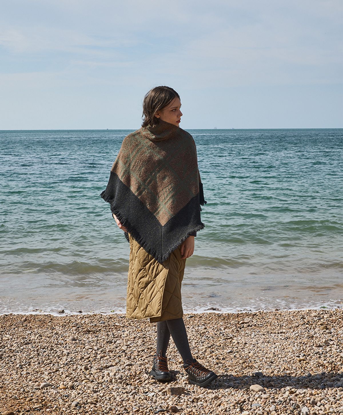 누크피터(NUUKFITTER) UNBALANCE CHECK KNIT SHAWL [BROWN]