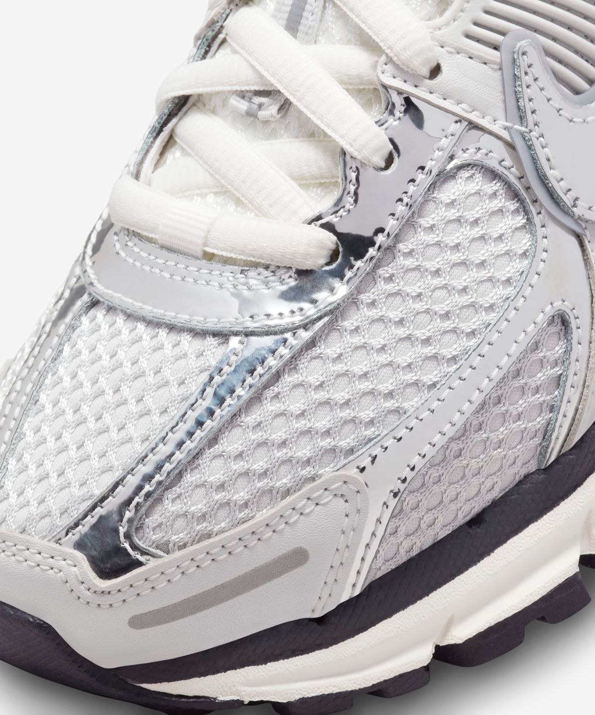 나이키(NIKE) 줌 보메로 5 W - 포톤 더스트:그리드아이언:세일:크롬 / FD0884-025
