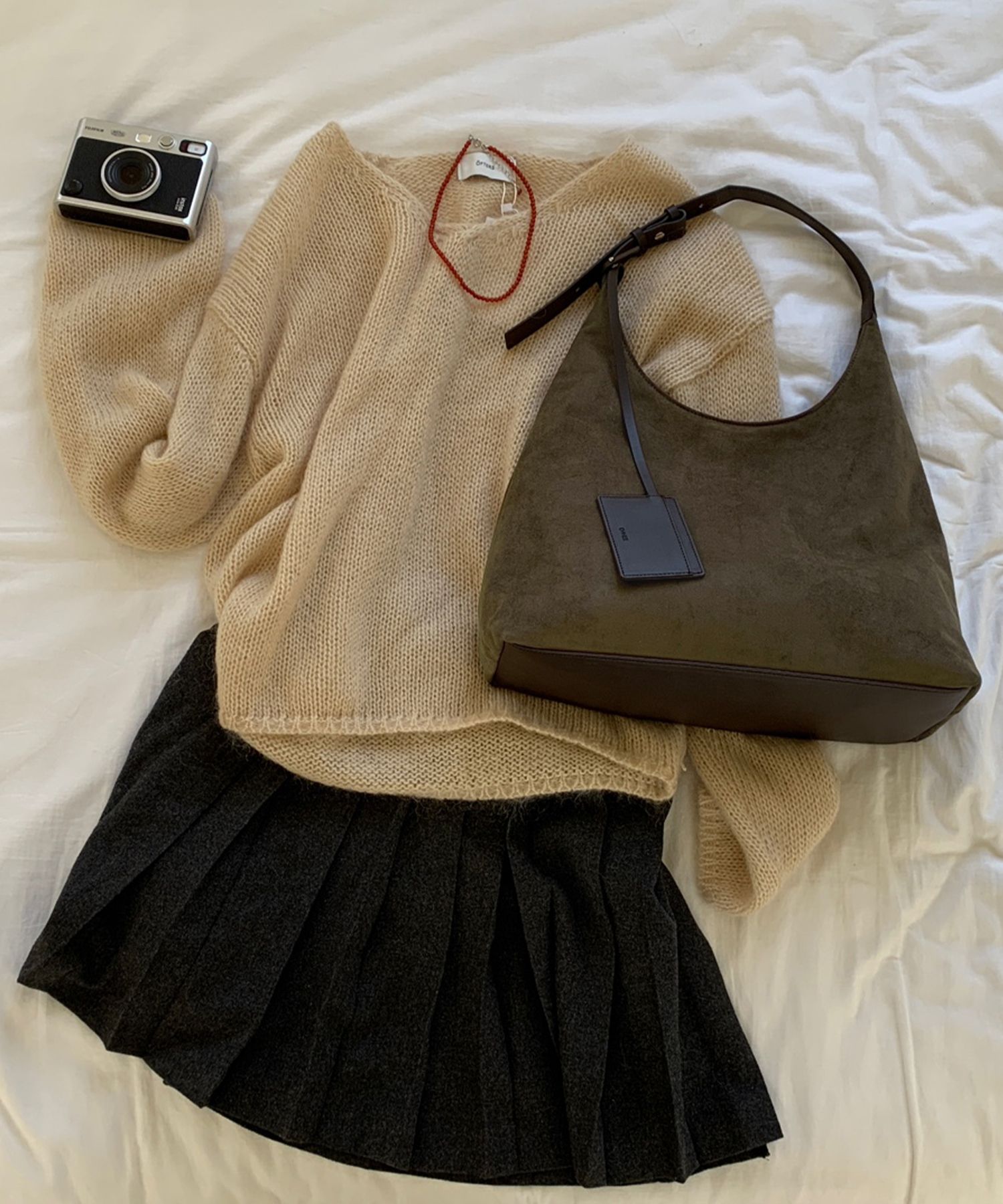 【OVHEE】Flume Suede Hobo Bag　Dark Brown MUSINSA | OVHEE Flume Suede Hobo Bag (3 colors)