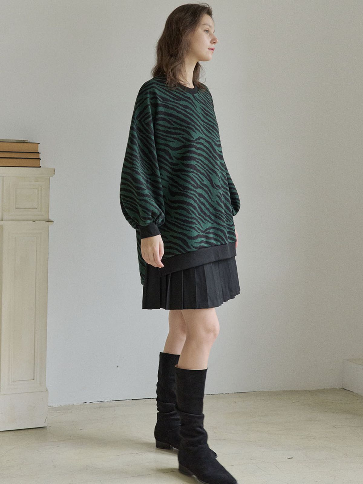 아방(AVANT-G) Zebra Oversize Knit - GREEN