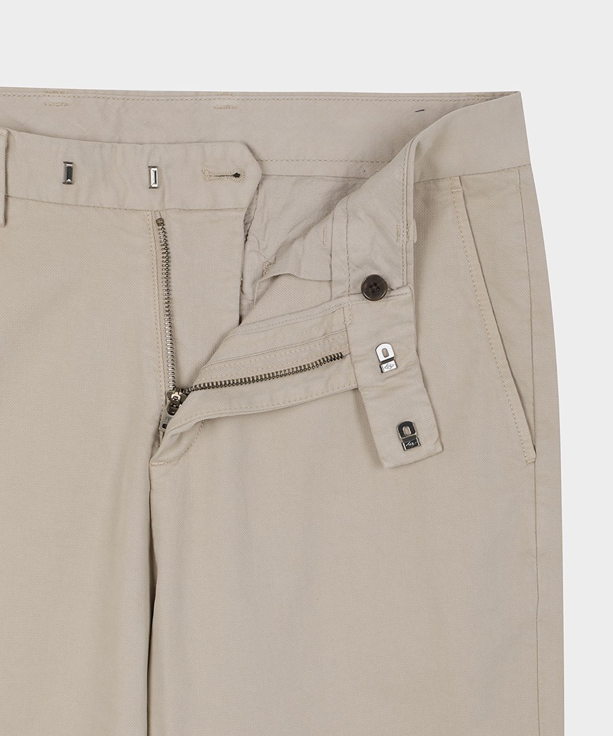브룩스 브라더스(BROOKS BROTHERS) 브로큰 트윌 치노팬츠 (베이지) (BBPCMM0623ZEF)