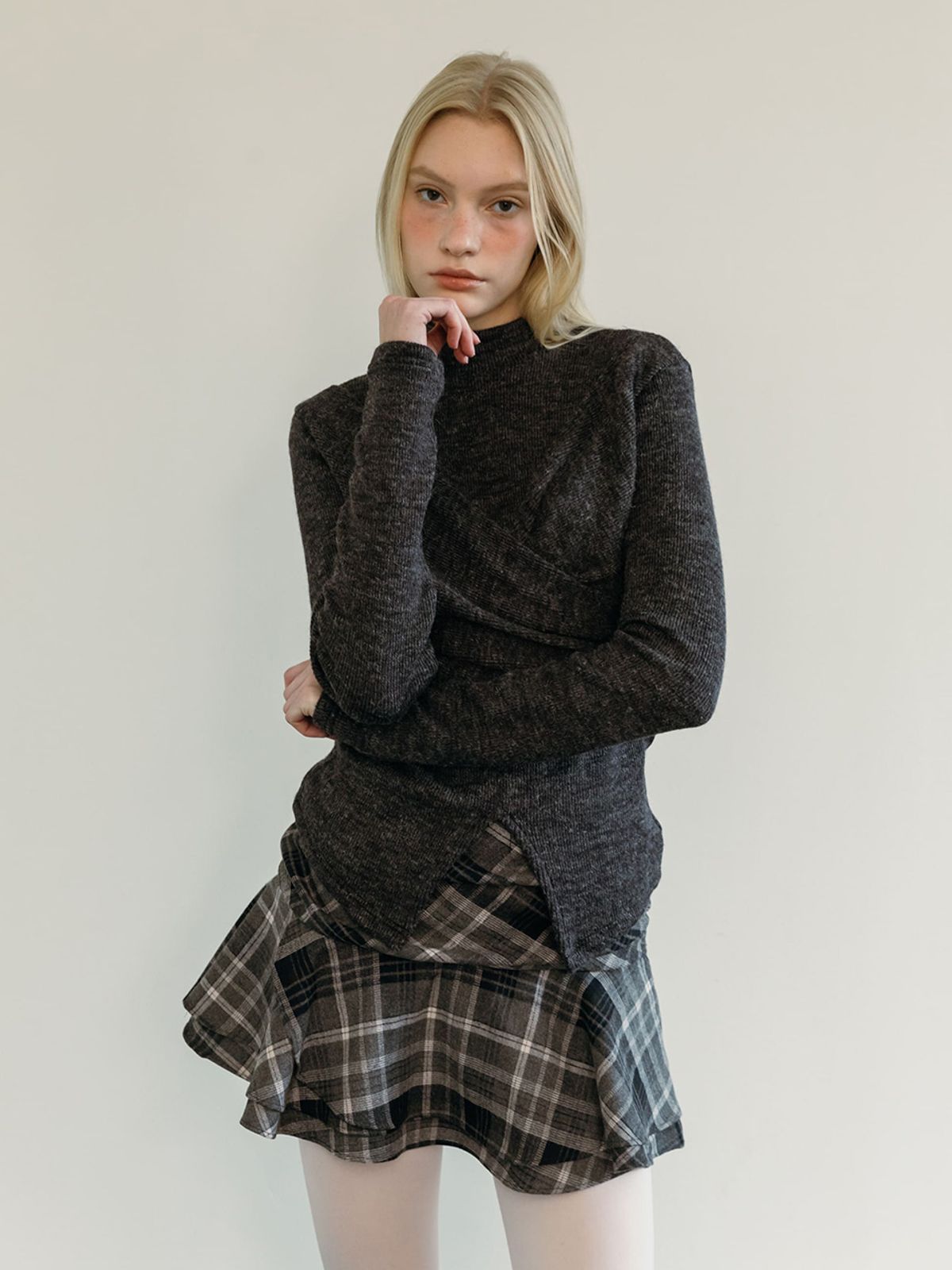 모이페어(MOIFAIRE) CHECK FRILL SKIRT PANTS / BLACK