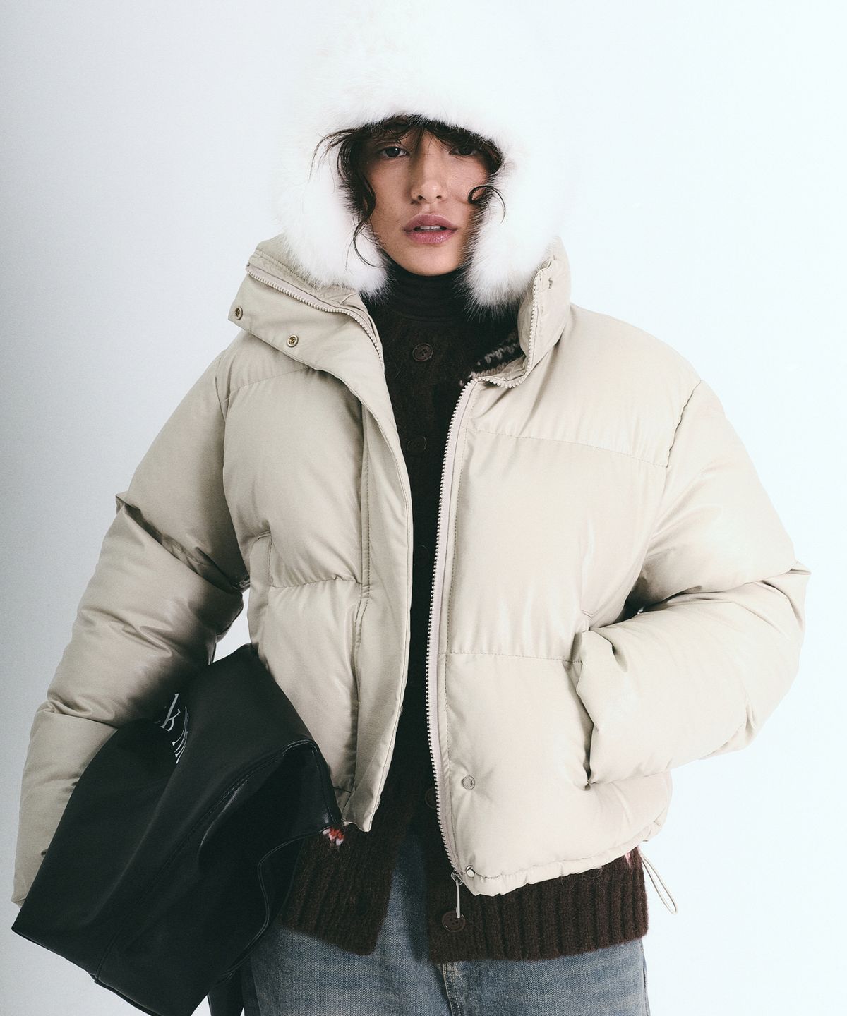 닉앤니콜(NICK&NICOLE) NICOLE LEATHER PUFFER SHORT PADDING_SAND BEIGE
