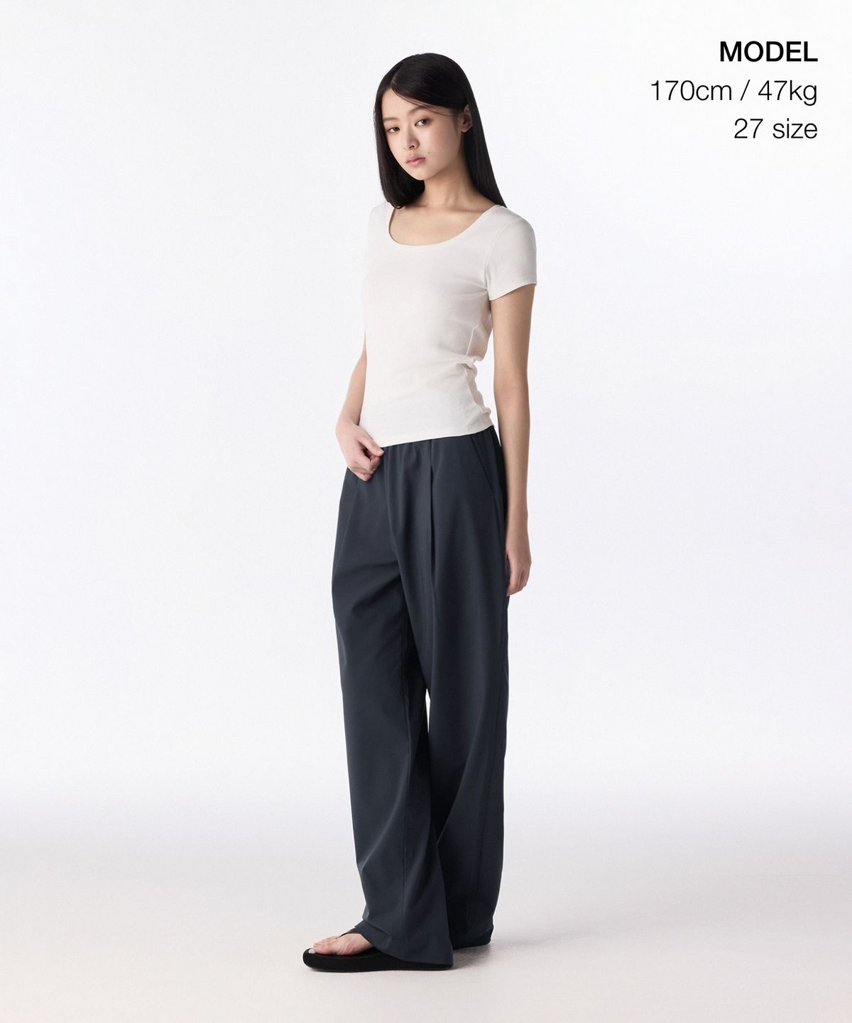 무신사 스탠다드 우먼(MUSINSA STANDARD WOMAN) 쿨탠다드 우먼즈 원 턱 와이드 밴딩 슬랙스 [아이언 그레이]