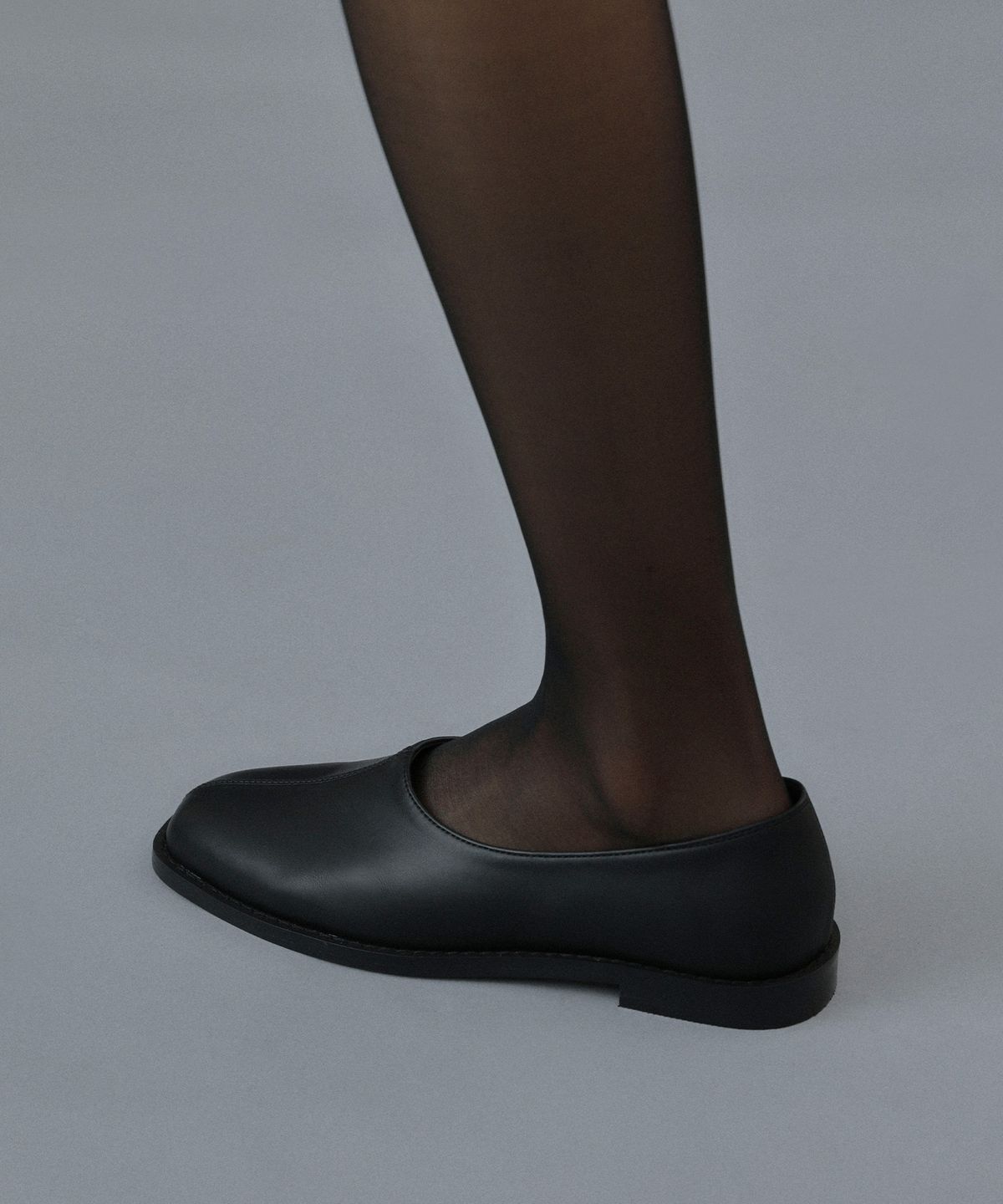 에퓨레(EPURE) ROA Square Loafers (2color)