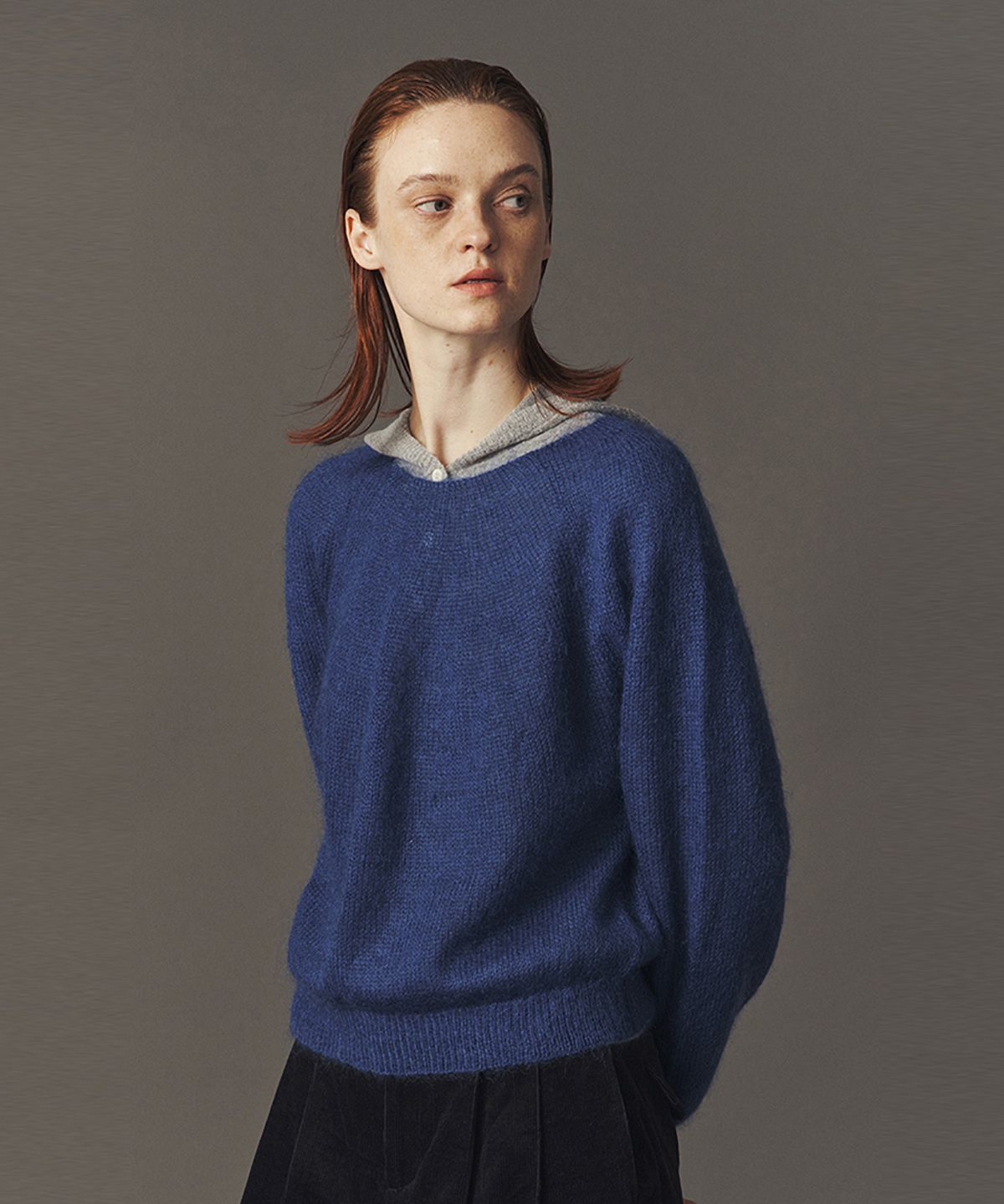 아위(AHWE) WOOL BLEND PULL-OVER_BLUE