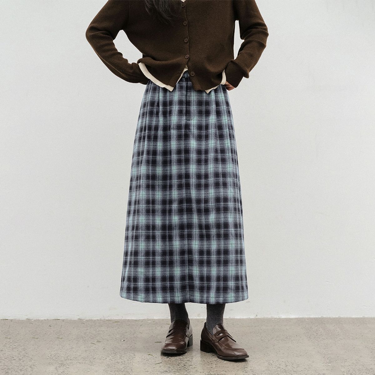 랭썬(LANGSON) LS_Check long A-line skirt