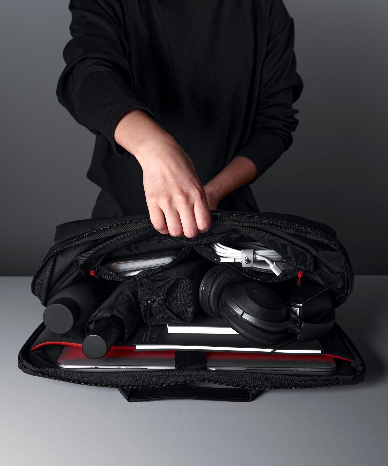 MATHEMATIK ■ Hawk C30 Messenger Bag Hawk C30 Messenger Bag – MATHEMATIK