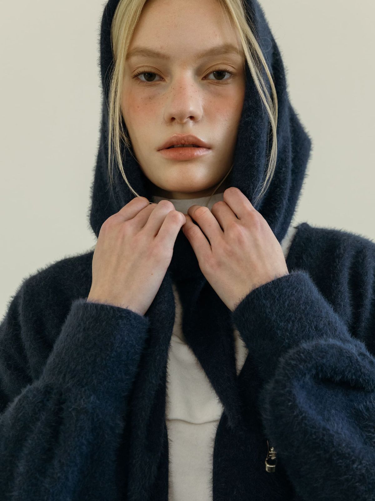모이페어(MOIFAIRE) BUCKLE SNOWFLAKE CARDIGAN SET / NAVY