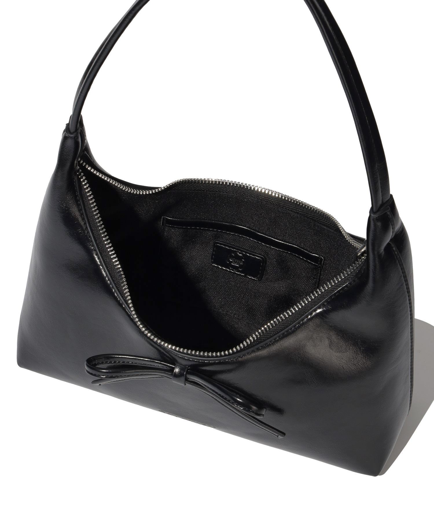 [COVERNAT]★韓国人気★CLOVERHEART RIBBON TOTE BAG MUSINSA | COVERNAT WOMAN Clover Heart Ribbon Tote Bag Black
